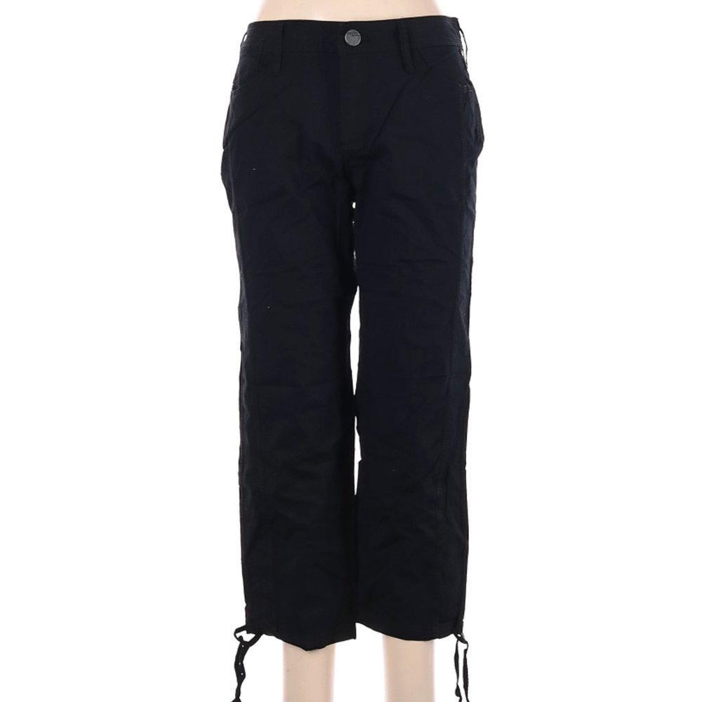 *DKNY Black Cropped Capri Tie Cuff Jean